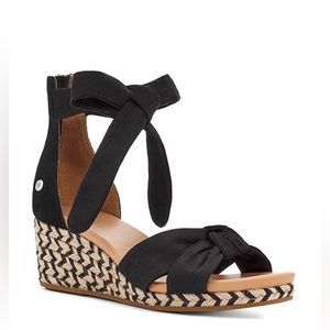 NW/out box UGG Yarrow Suede and Canvas Espadrille 6 1/2